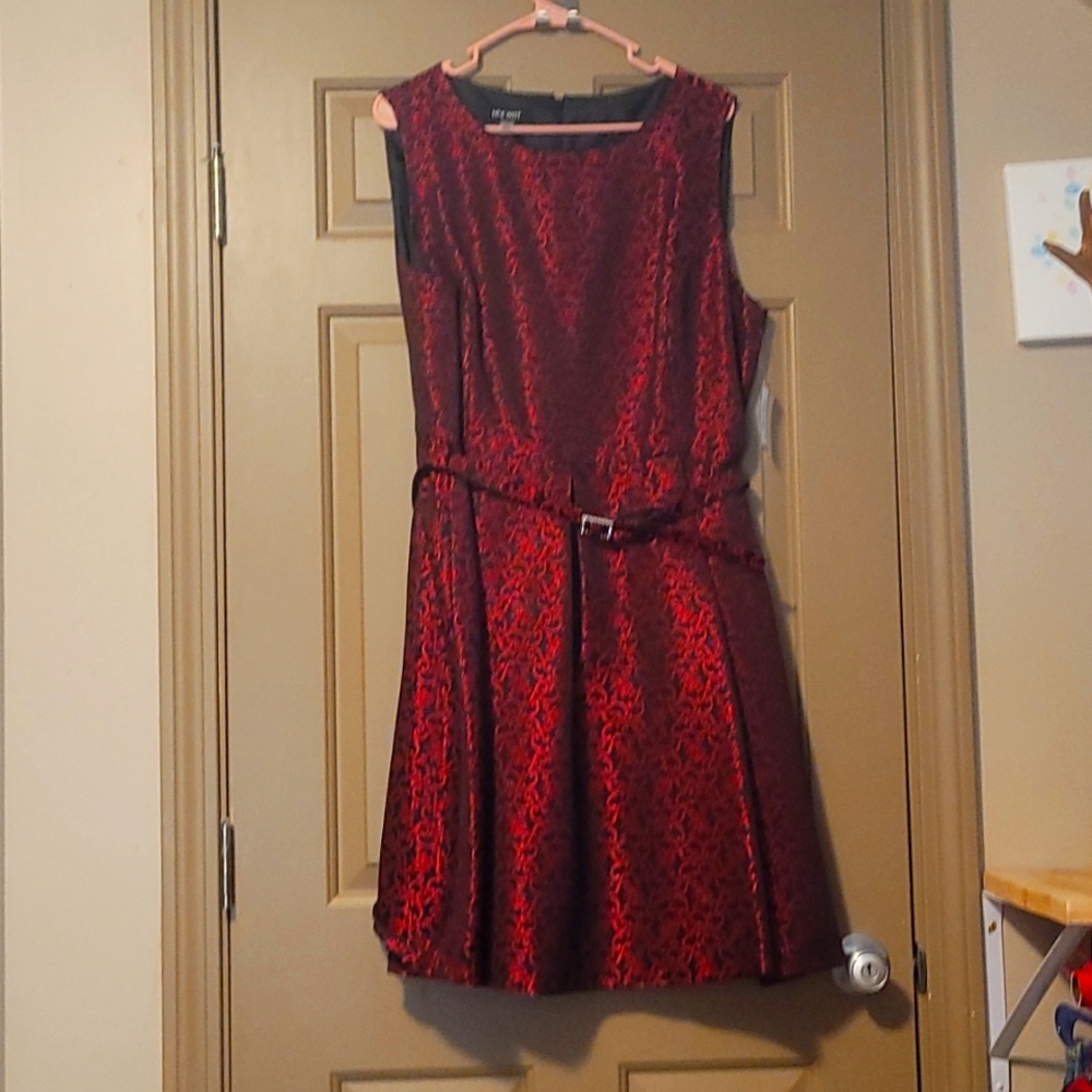 Nine west dress size 16